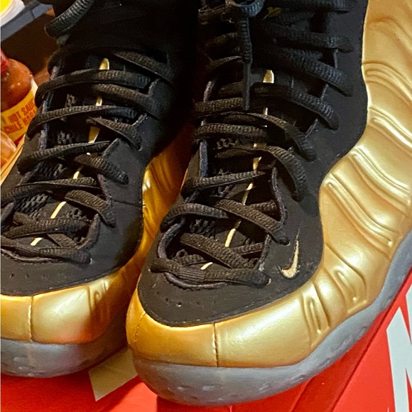 Nike Air Foamposite One Metallic Gold Sz10 - Picture 6 of 7